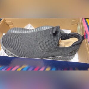 Skechers slip ons